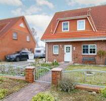 Familienglück in Niepars - Reihenendhaus am Feldrand mit Platz zum Ankommen und Wachsen