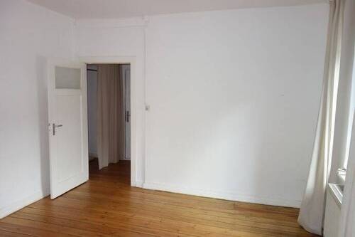 Wohnzimmer - 1 Zimmer Etagenwohnung in Hamburg