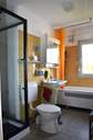 Teilsaniertes Bad im EG - 