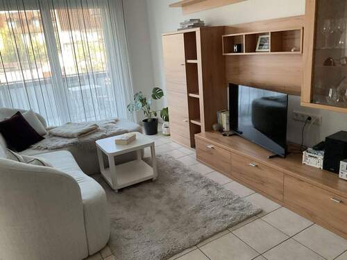 Bild 1 - Provisionsfreie, neuwertige 2-Zimmer-Wohnung mit sonnigem, großzügigem Balkon