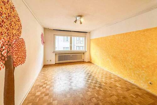 Wohnbereich - 2 Zimmer Einfamilienhaus zum Kaufen in Köln