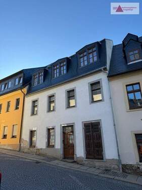 Titel ZFH ANA - Zweifamilienhaus mit großem Nebengebäude in zentraler Lage von Annaberg-Buchholz - viel Potenzial