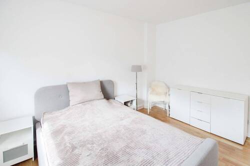 Schlafzimmer - 2 Zimmer Etagenwohnung zum Kaufen in Krefeld