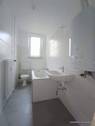 Wannenbad mit WC - 
