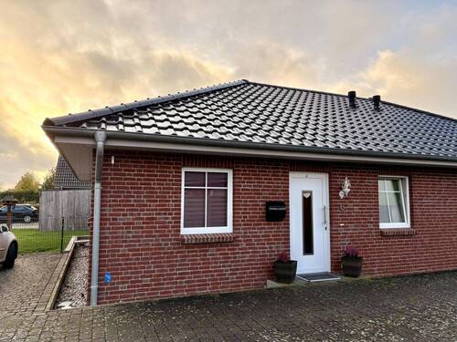 Haustür - 3 Zimmer Doppelhaushälfte in Viöl