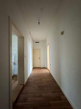 Flur/Eigangsbereich - 2 Zimmer Etagenwohnung in Kiel-Gaarden