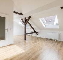 Lichtdurchflutete 2-Zimmer-Dachgeschosswohnung in Stötteritz - Leipzig