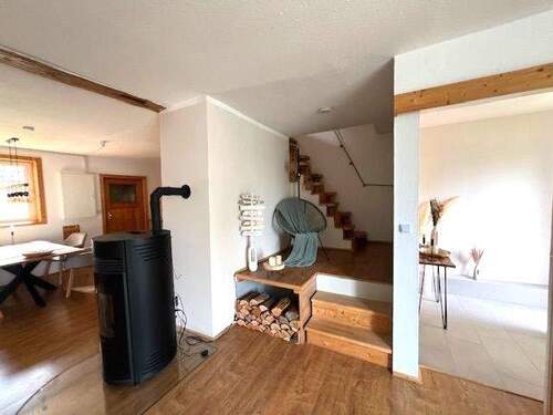 Treppenaufgang/Kamin - Reihenmittelhaus mit 102,00 m&sup2; in Jürgenshagen zum Kaufen