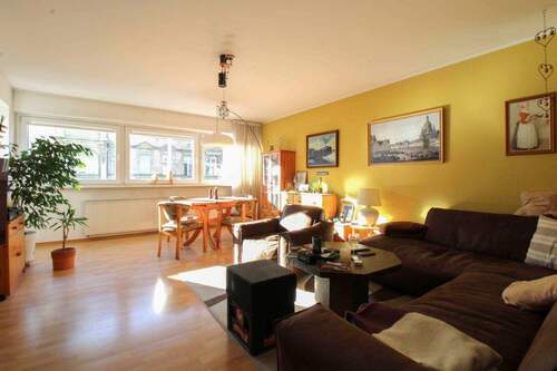 Wohnzimmer - 3 Zimmer Etagenwohnung zum Kaufen in Berlin