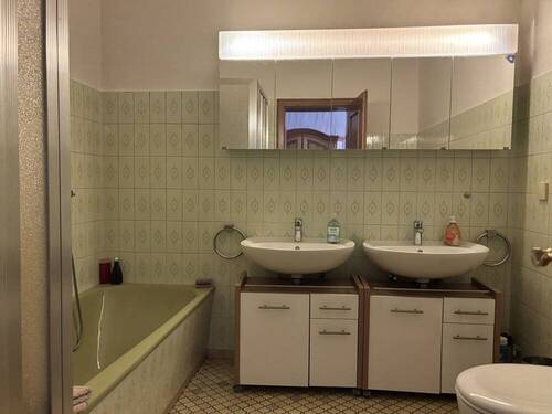3266 EG Bad - 