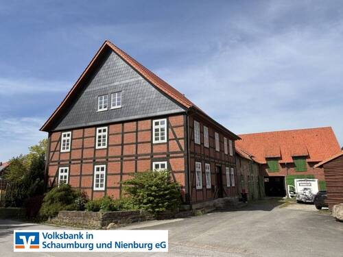 3266 Aussen (4) - --Bieterverfahren-- Hofstelle im Herzen des Dorfkerns