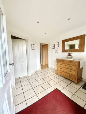 Zugang weitere Wohn/Schlafräume EG - 