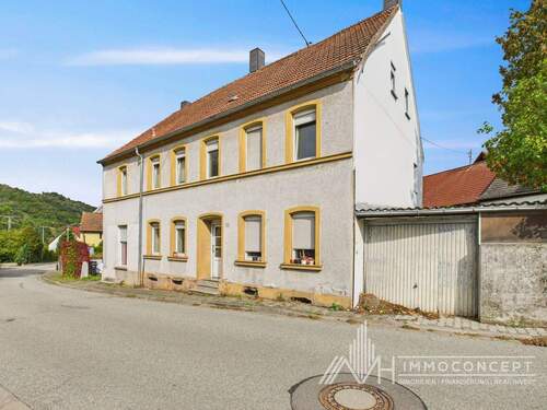 Seitenansicht rechts - 7 Zimmer Mehrfamilienhaus, Wohnhaus in Rutsweiler am Glan