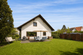 RÜCKWÄRTIGE HAUSANSICHT - 