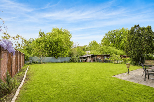 GARTEN IN SÜD-/OSTAUSRICHTUNG - 