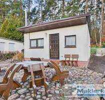 Schöner Waldrand-Bungalow mit offener Küche und eigener Finnhütte - Waren