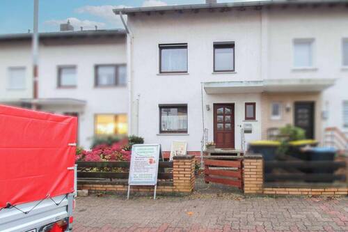 Außenansicht Straße - Platz für jede Lebensphase - Familienfreundliches Zuhause in Bennigsen