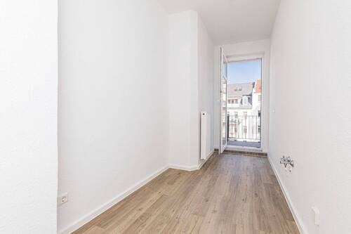 Küche mit Balkonzugang - Etagenwohnung mit 55,00 m&sup2; in Leipzig zum Kaufen