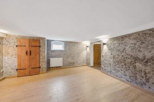 Ausgebaute Keller Etage - 