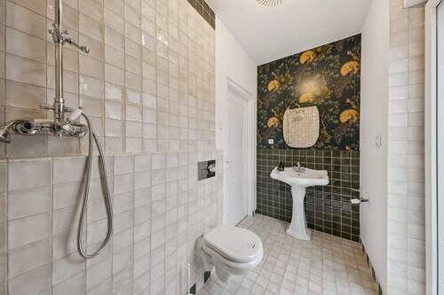 Badezimmer Erdgeschoss - 