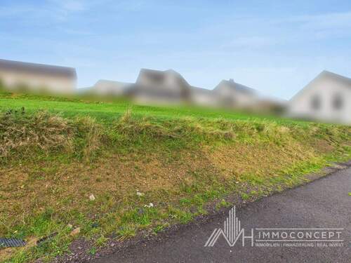 CAM04062G0-PR0052-STILL003 - 