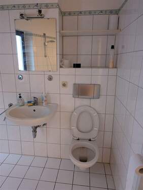 WC im Badezimmer - 