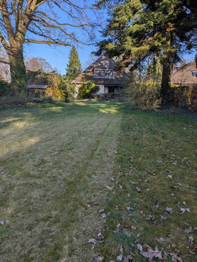 Blick von der Rückseite - Grundstück zum Kaufen in Hamburg