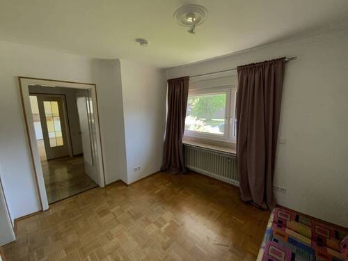 Kinderzimmer im Erdgeschoss - 