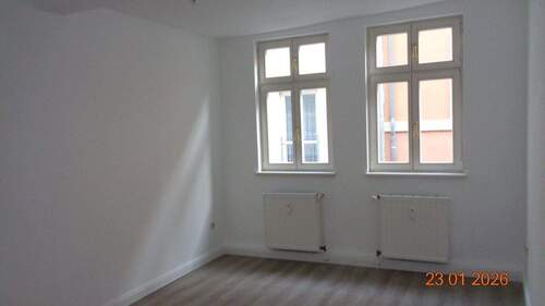 Wohnzimmer (2).JPG - 2 Zimmer Etagenwohnung in Naumburg (Saale)