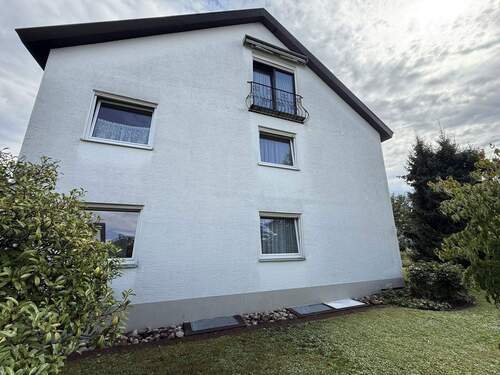 Seitenansicht - 5 Zimmer Doppelhaushälfte in Lörrach