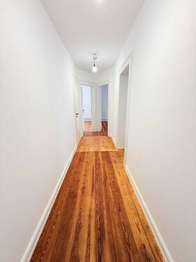 Bild 1 - Charmante Altbauwohnung neu interpretiert - 3 Zimmer, Aufzug & hochwertiger Sanierungsstandard