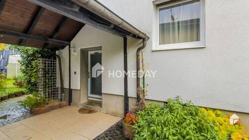 Außenansicht 2 - 8 Zimmer Mehrfamilienhaus, Wohnhaus zum Kaufen in Liederbach am Taunus