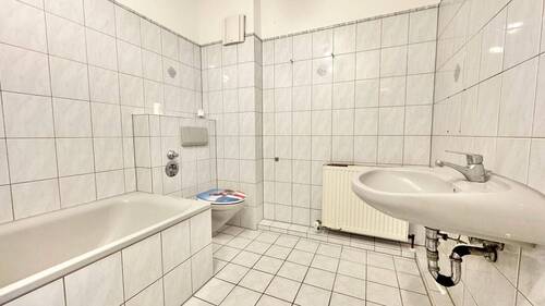 Badezimmer Ansicht 1 - 