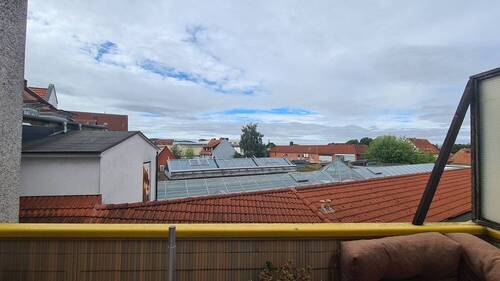 3069 Aussicht Balkon - 3 Zimmer Etagenwohnung zum Kaufen in Bückeburg