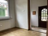 Eingangsbereich - 5 Zimmer Doppelhaushälfte zum Kaufen in Sangerhausen