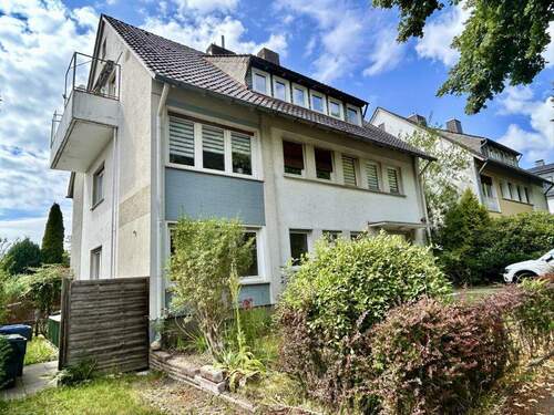 Bild1 - FRISCH RENOVIERTE DG-WOHNUNG IN TOPLAGE VON BAD SALZUFLEN - IM PAKET MIT OG-WOHNUNG ZU ERWERBEN!