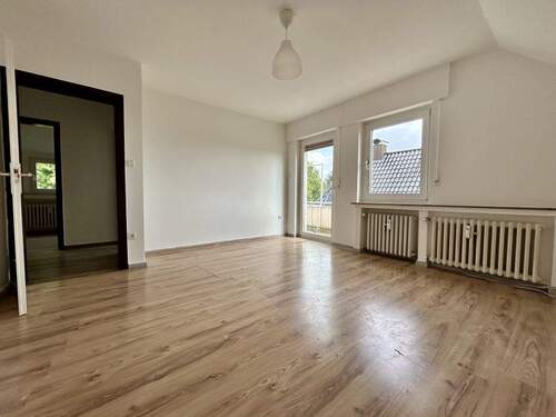 Bild2 - 4 Zimmer Etagenwohnung zum Kaufen in Bad Salzuflen-Innenstadt