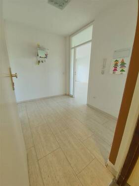 Eingang - 4 Zimmer Etagenwohnung in Krefeld