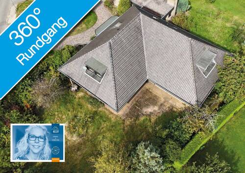 Winkelbungalow mit ausgebautem Dach - 