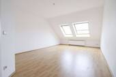 Wohnzimmer - 2 Zimmer Etagenwohnung zum Kaufen in Chemnitz