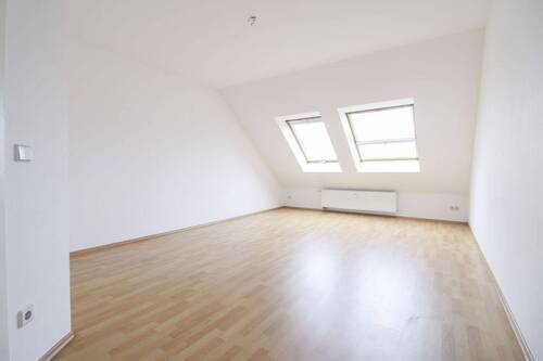 Wohnzimmer - 2 Zimmer Etagenwohnung zum Kaufen in Chemnitz