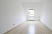 Schlafzimmer - Etagenwohnung mit 66,00 m&sup2; in Chemnitz zum Kaufen