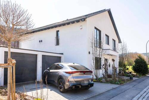 Bild 2 - 7 Zimmer Einfamilienhaus zum Kaufen in Haiterbach