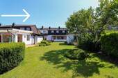 Hausansicht - Doppelhaushälfte mit großem Grundstück in Neuss-Reuschenberg