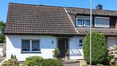 Hausansicht - 3 Zimmer Doppelhaushälfte zum Kaufen in Neuss