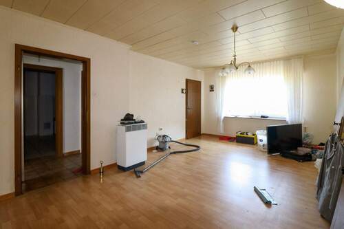 Wohnzimmer - Doppelhaushälfte mit 81,00 m² in Neuss zum Kaufen