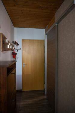 Flur mit Garderobe - 