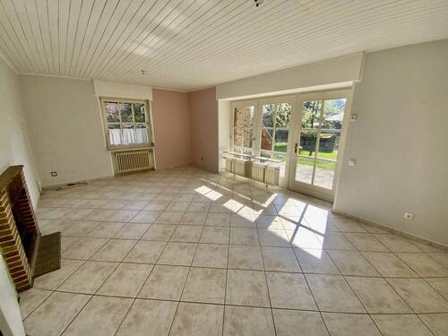 Wohn- und Esszimmer - 