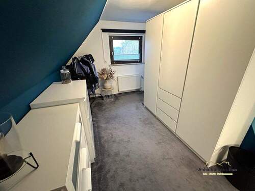 OG-Ankleidezimmer (2) - 