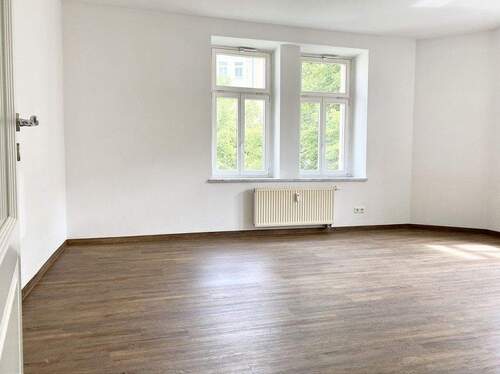 Schlafzimmer - 2 Zimmer Etagenwohnung zum Kaufen in Chemnitz